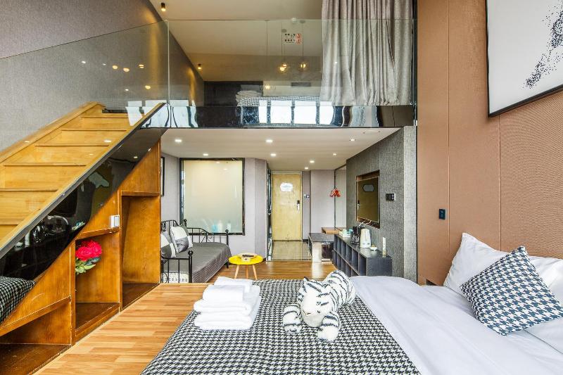 LAVENDAR APARTMENT GUANGZHOU image