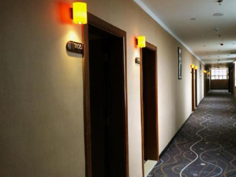 7 Days Premium Xingyi Airport Branch