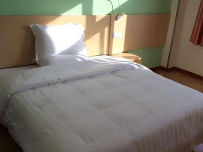 7 Days Inn Bozhou Kangmei Zhongyaocheng Yaodu Stre