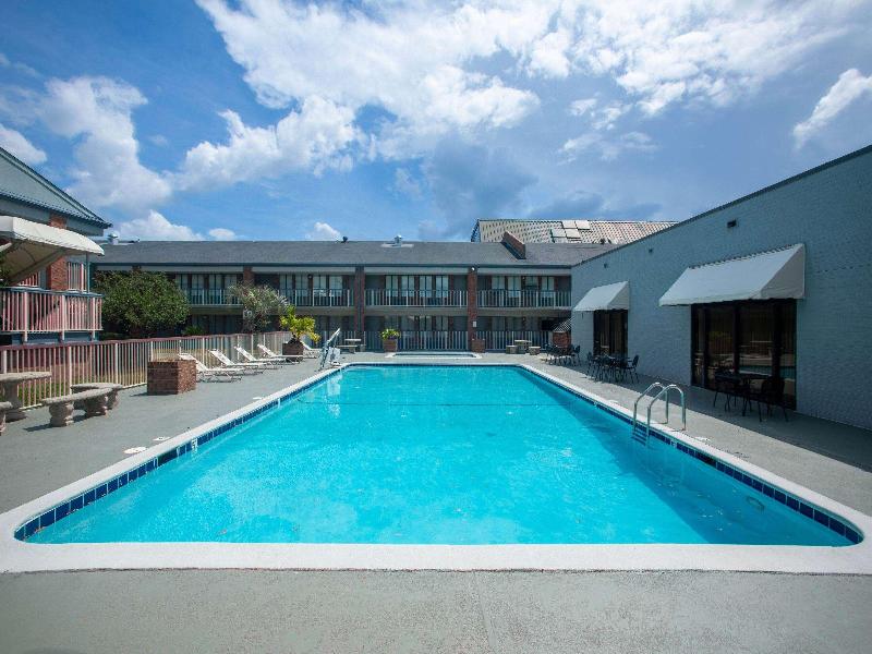 Days Inn By Wyndham Mobile I 65 image
