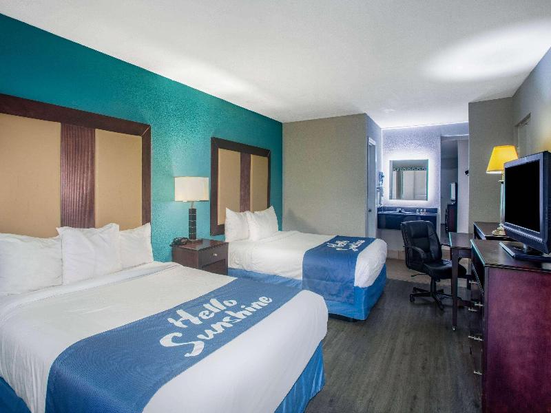 Days Inn By Wyndham Mobile I 65 image
