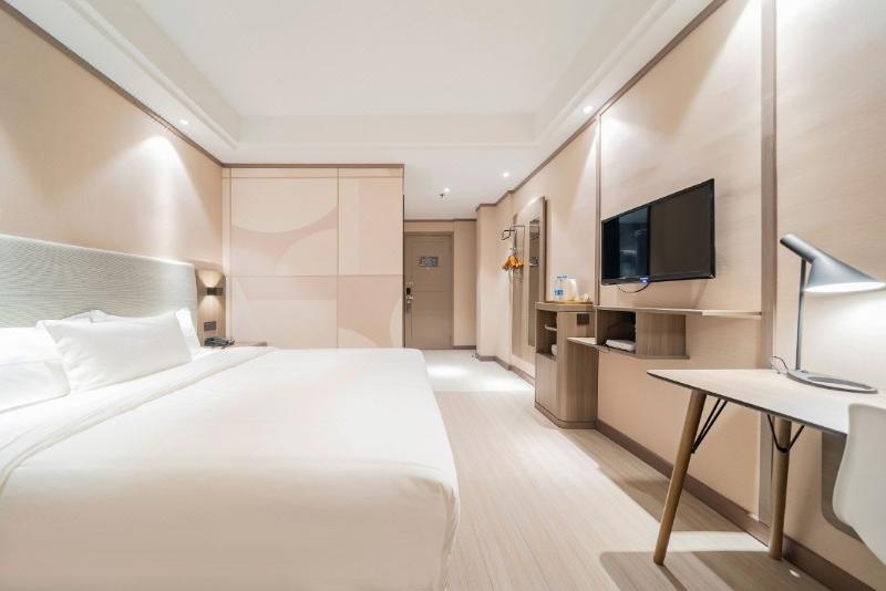 Hanting Hotel Shanghai Hongqiao Airport image