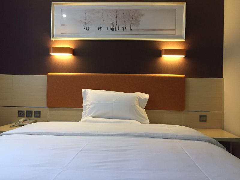7 Days PremiumÂ·Chengde Fengning Xinfeng Road