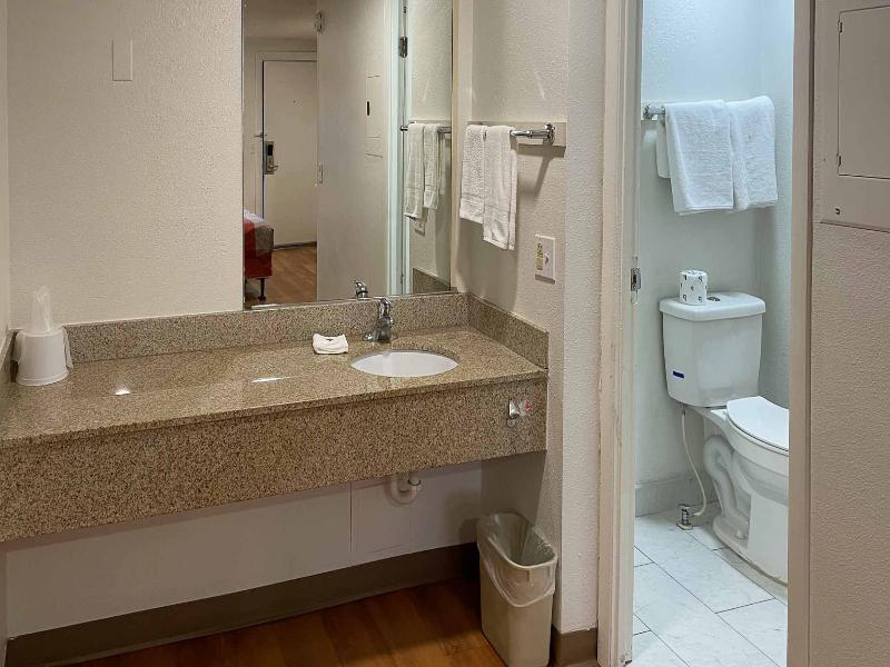 Motel 6 Hagerstown, Md image