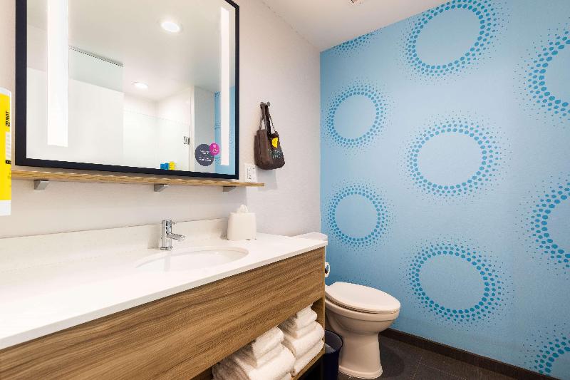 Tru By Hilton Eugene image