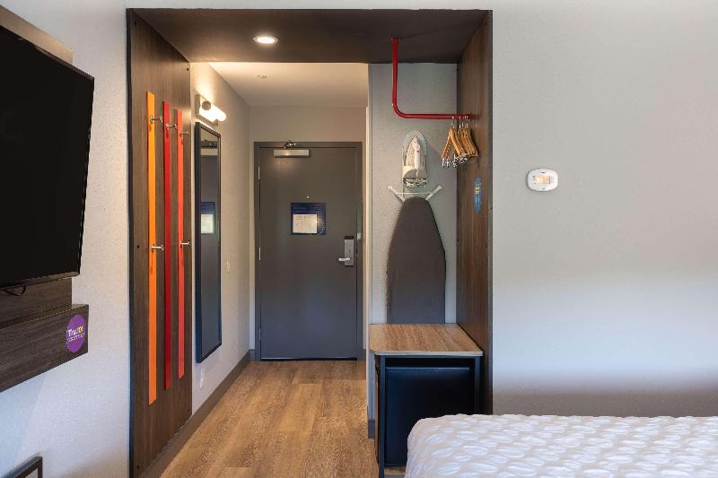 Tru By Hilton Eugene image