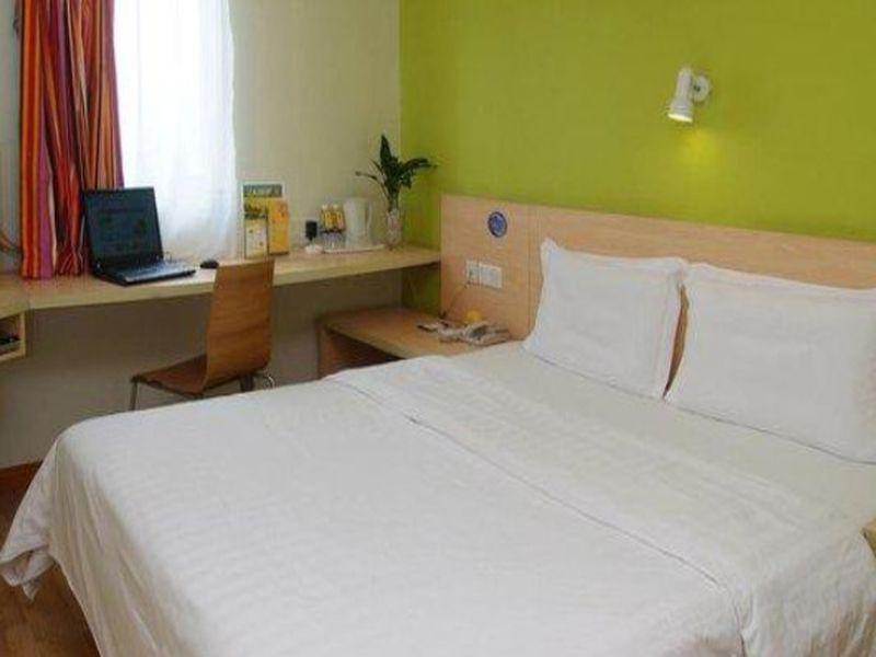 7 Days Inn Yuncheng Motor Station Branch