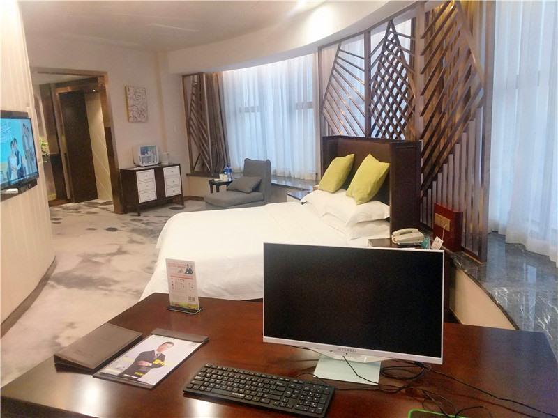 Greentree Inn Jiaxing Haiyan County Passenger Depo image