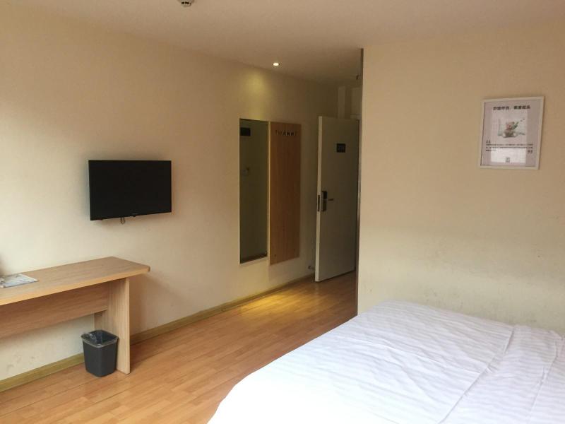 7 Days InnÂ·Forest Park Heshang Antique City