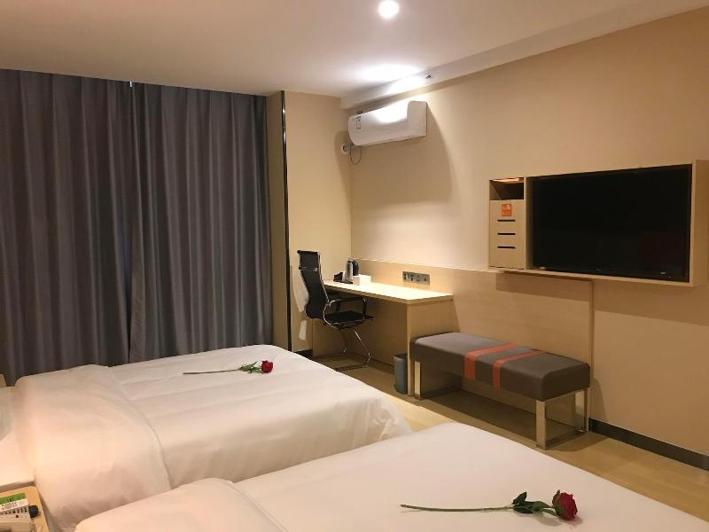 7 Days PremiumÂ·Qingzhou Wanlong Shopping Mall