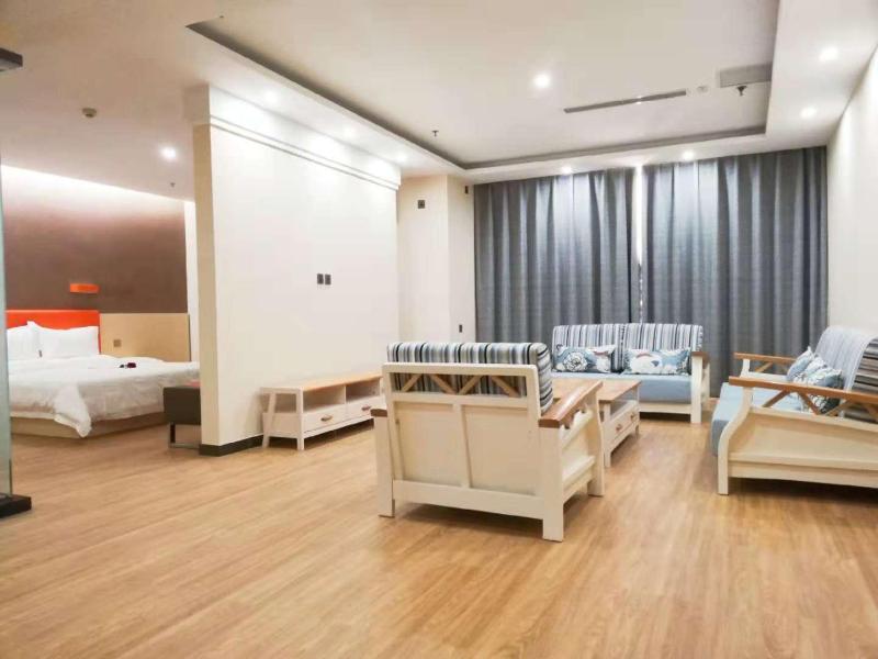 7 Days PremiumÂ·Qingzhou Wanlong Shopping Mall