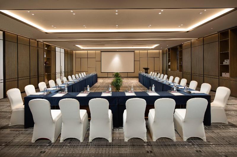 Crowne Plaza Wuzhen image