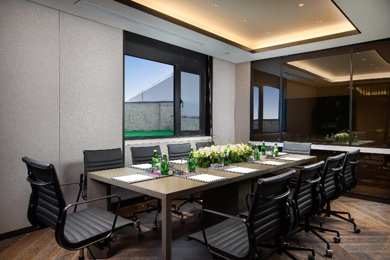 Crowne Plaza Wuzhen image