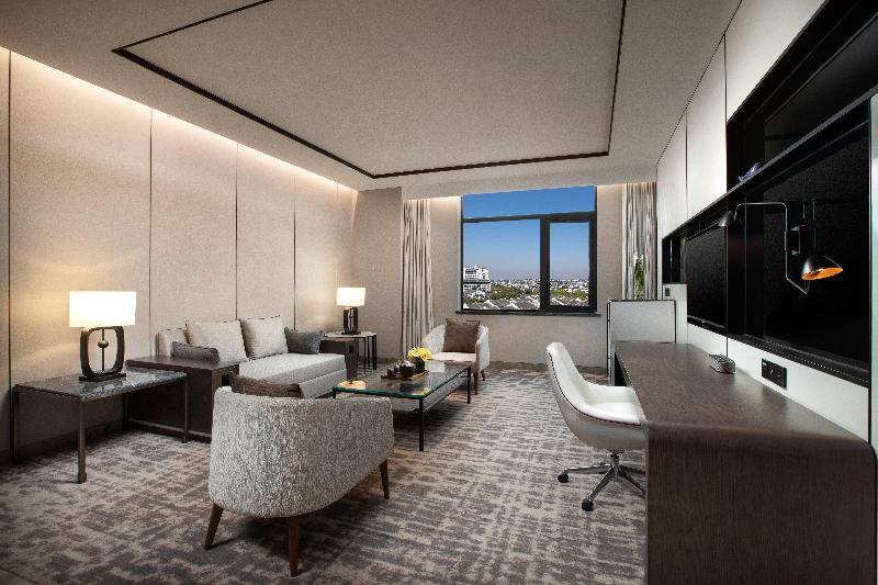 Crowne Plaza Wuzhen image