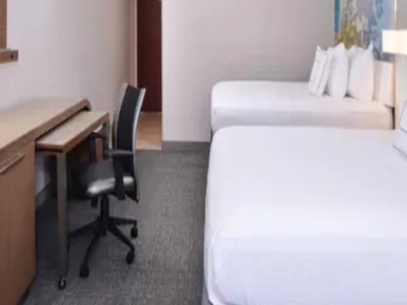Country Inn & Suites Radisson BrownDeer-MilwaukeeN image