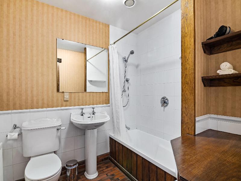 The Honest Lawyer Ascend Hotel Collection image
