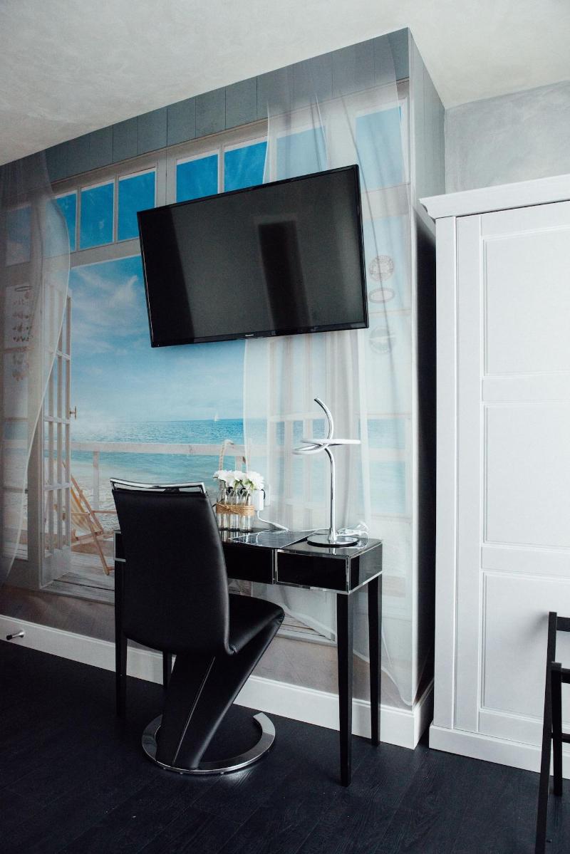 Hôtel Amirauté la Baule image