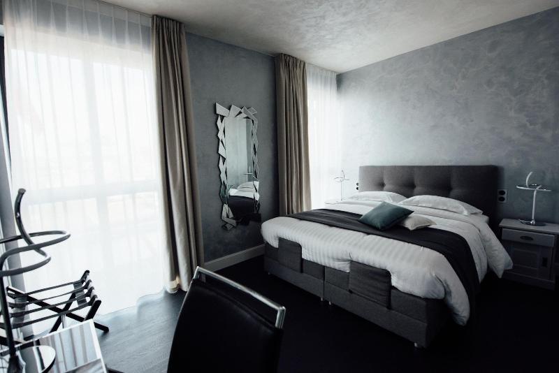 Hôtel Amirauté la Baule image