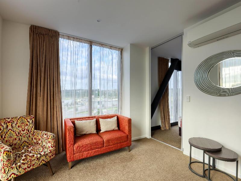 Ramada Suites Auckland Manukau Pacific Centre image