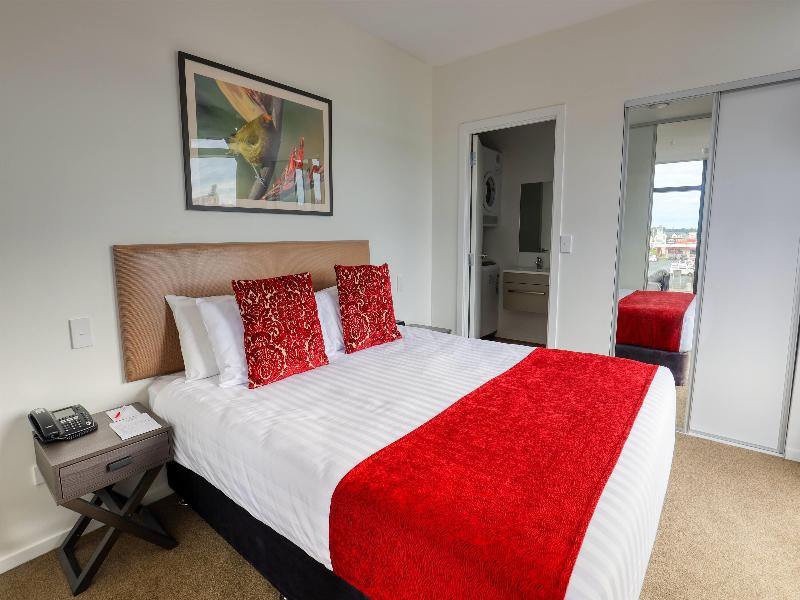 Ramada Suites Auckland Manukau Pacific Centre image