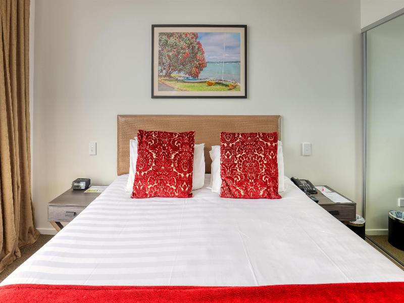 Ramada Suites Auckland Manukau Pacific Centre image