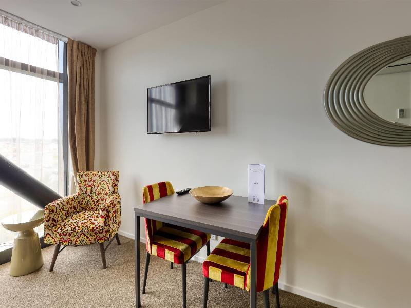 Ramada Suites Auckland Manukau Pacific Centre image