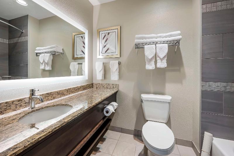 Best Western Plus The Inn at Hells Canyon image