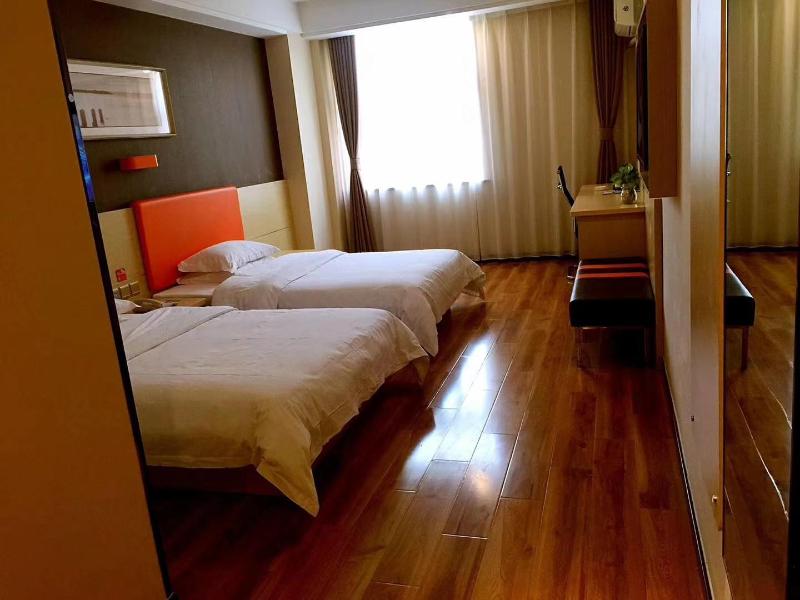 7 Days PremiumÂ·Yining Shanghaicheng