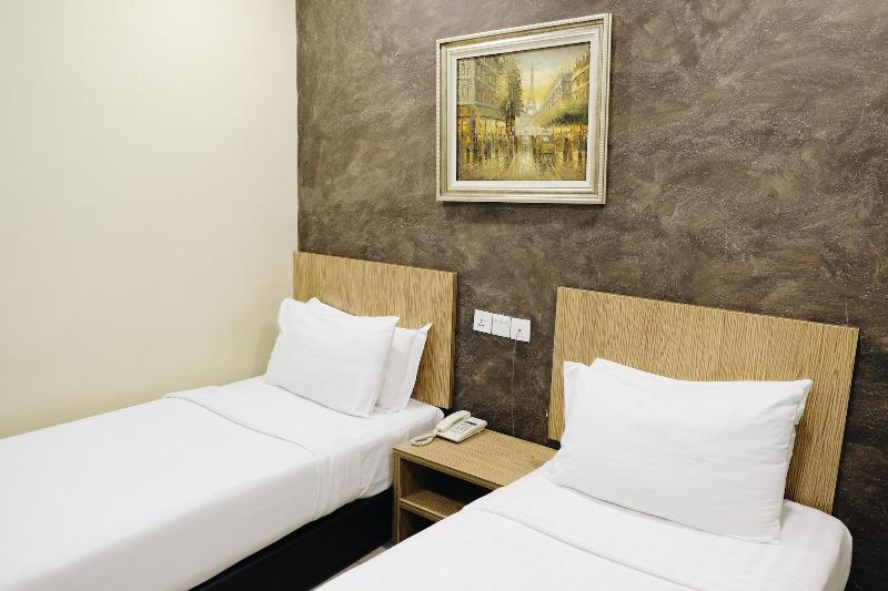 Era Plus Hotel image