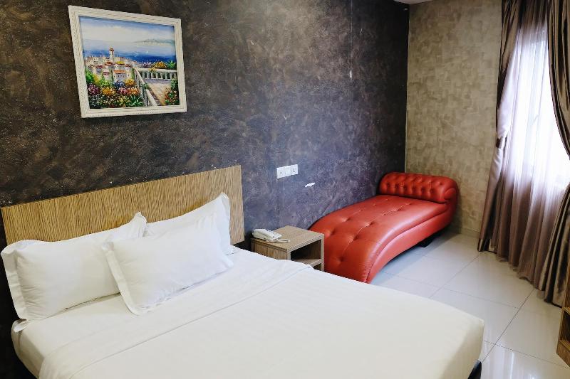 Era Plus Hotel image
