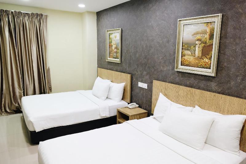 Era Plus Hotel image