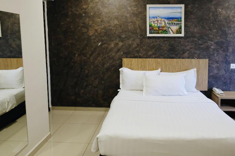 Era Plus Hotel image