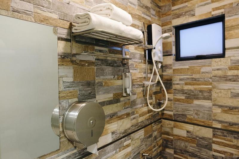 Era Plus Hotel image