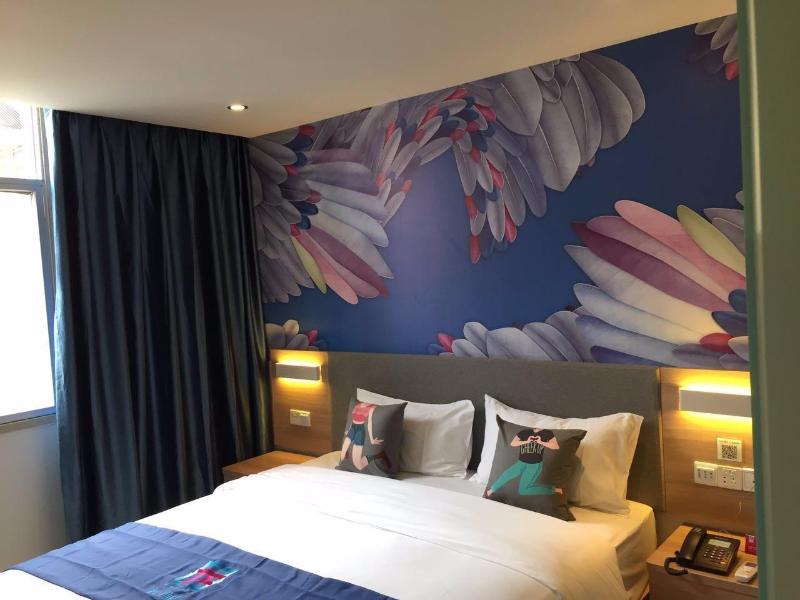 PAI HotelsÂ·Xichang Hangtian Avenue Jixiang Road