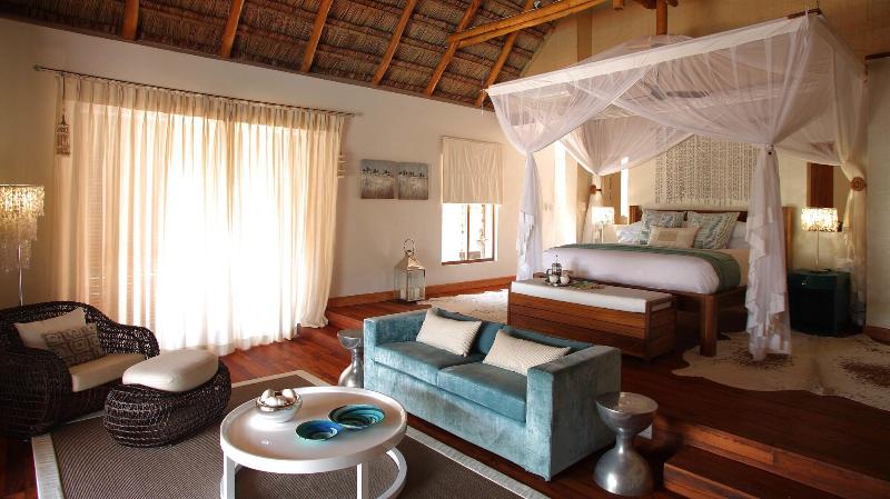 Azura Benguerra Island image