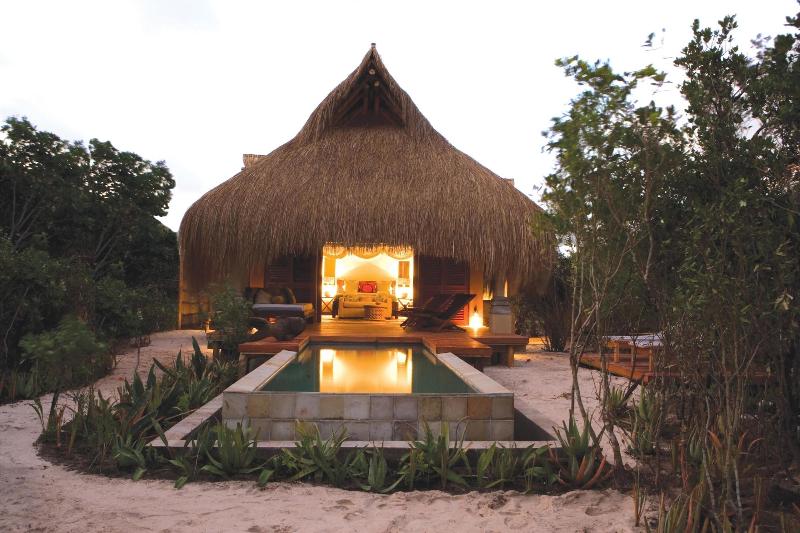 Azura Benguerra Island image