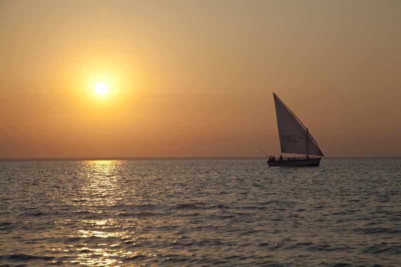 Azura Benguerra Island image