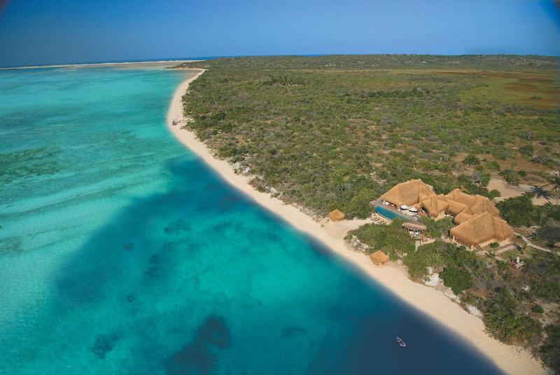 Azura Benguerra Island image