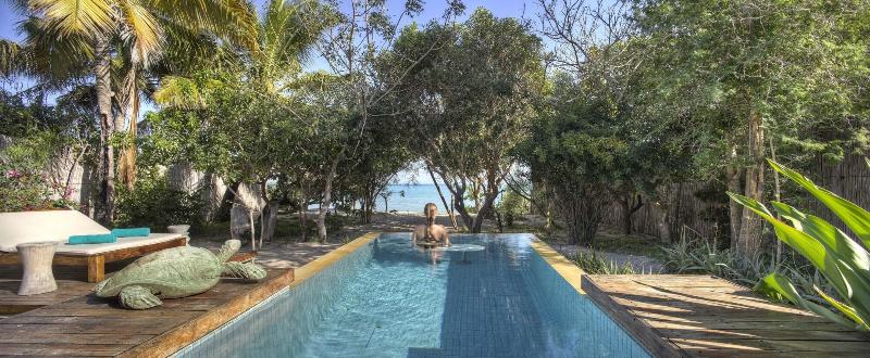 Azura Benguerra Island image