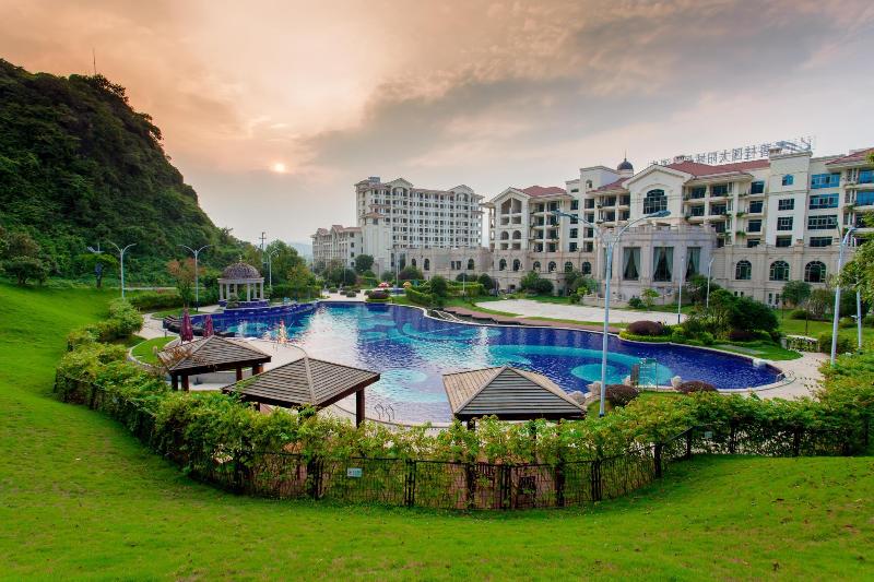 COUNTRY GARDEN SUN CITY PHOENIX HOTEL — general view