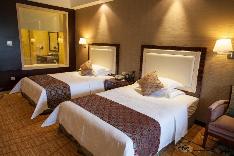 COUNTRY GARDEN SUN CITY PHOENIX HOTEL — general view
