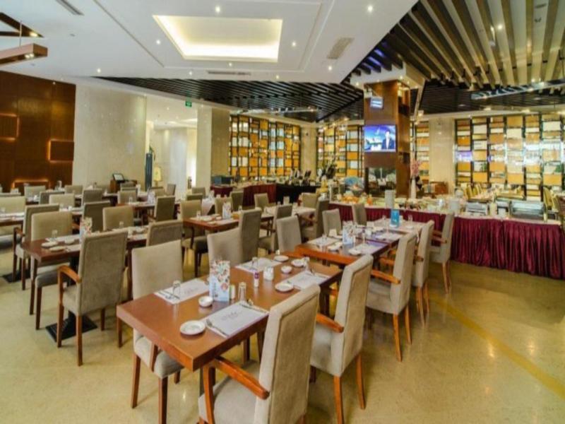Yihao International Hotel image