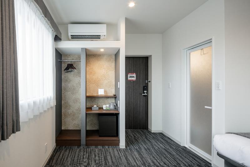 M's Hotel Nijojo Oike