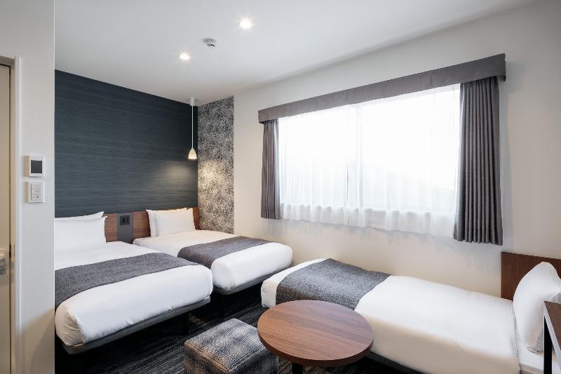 M's Hotel Nijojo Oike
