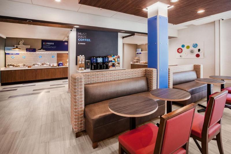 Holiday Inn Express Wells-Ogunquit-Kennebunk image