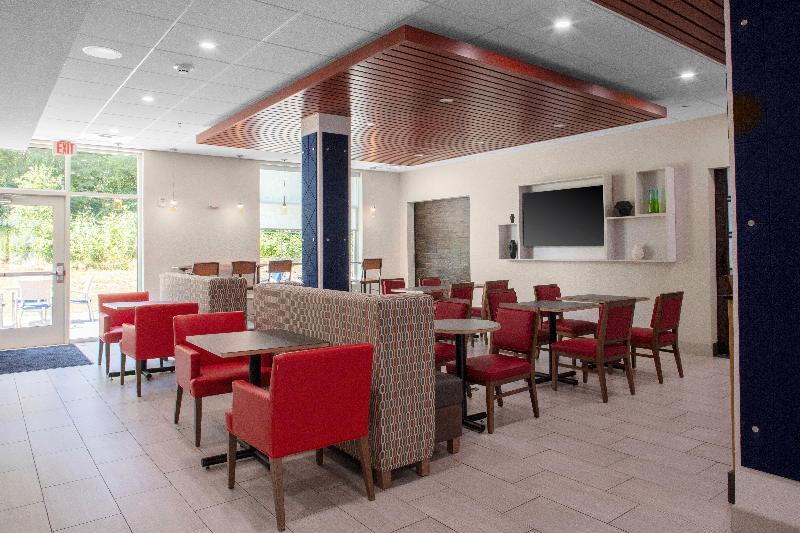 Holiday Inn Express Wells-Ogunquit-Kennebunk image