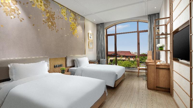 Holiday Inn Dalian Hot Spring image
