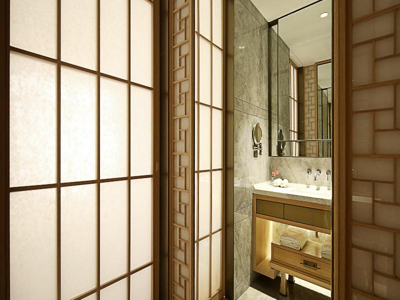Holiday Inn Dalian Hot Spring image