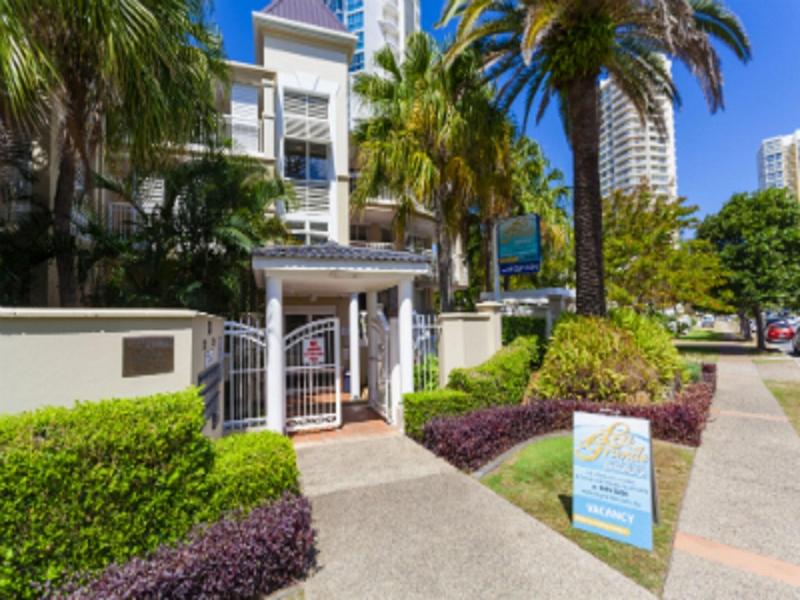 La Grande Apartments image