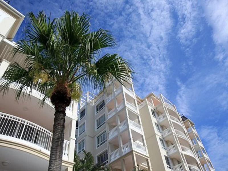 La Grande Apartments image